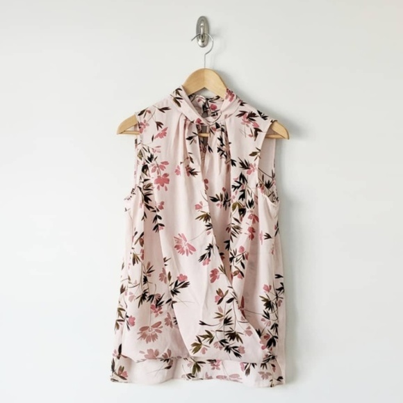Vince Camuto Tops - Vince Camuto Floral Print Sleeveless Blouse